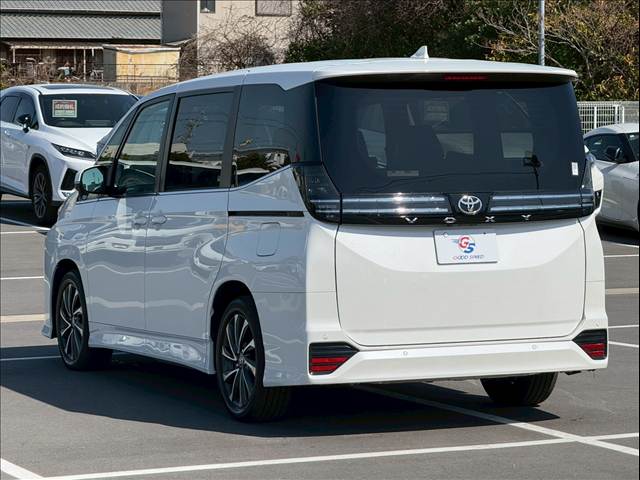 トヨタ&nbsp;ヴォクシーの画像16