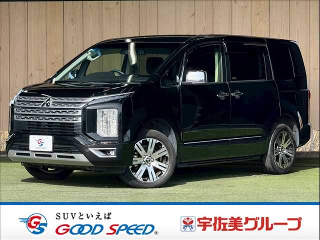 三菱デリカD5P 8人乗り 外観