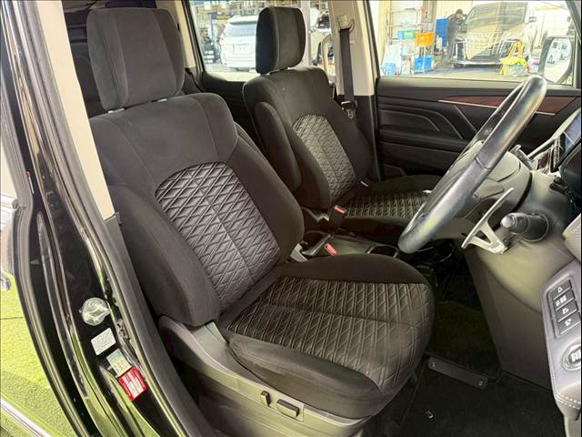 デリカD5P 8人乗り 内装他