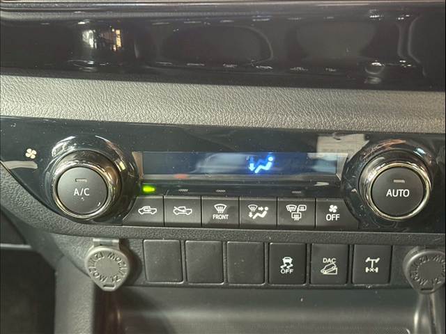 トヨタ ハイラックスの画像11