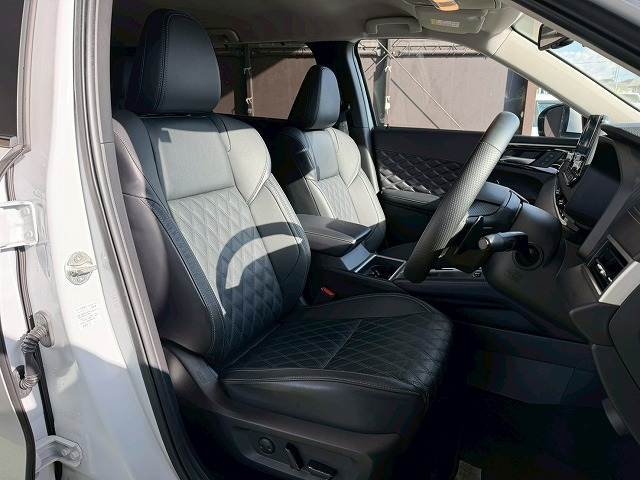 三菱&nbsp;アウトランダーPHEVの画像5