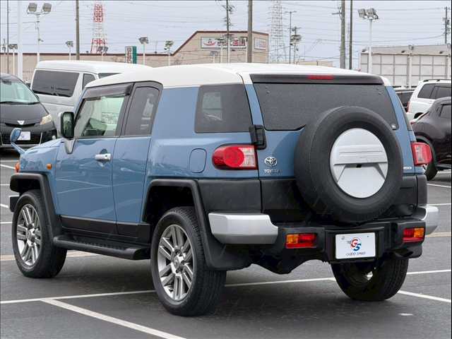 トヨタ FJクルーザー □カラ-パッケージ ｜SUVといえばグッドスピード