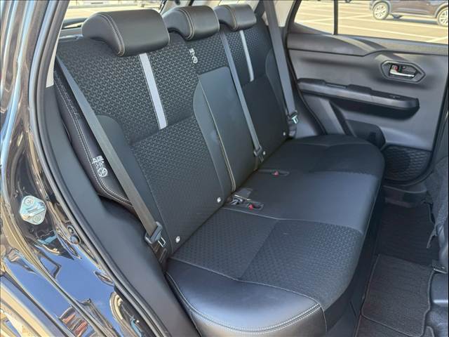 ロッキーPremium G HEV 内装他