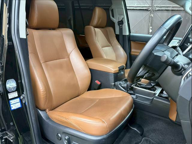 ランドクルーザープラド□TX“Lパッケージ・70th ANNIVERSARY LIMITED 内装他