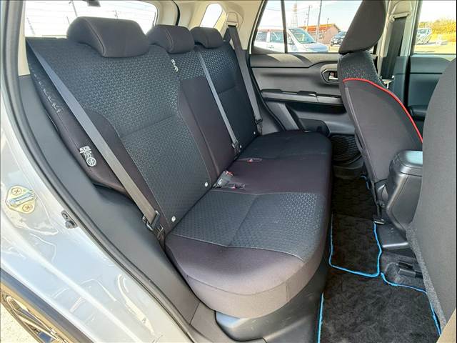 ライズハイブリッド Z 内装他