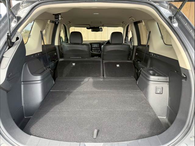 三菱 アウトランダーPHEVの画像13