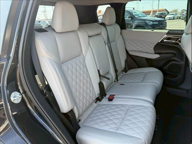 三菱 アウトランダーPHEVの画像6