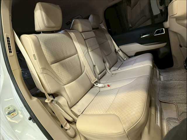 トヨタ ランドクルーザー300系の画像6