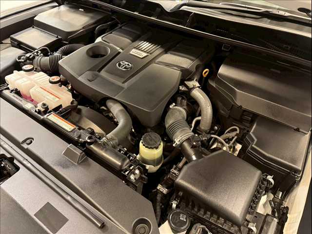 トヨタ ランドクルーザー300系の画像18