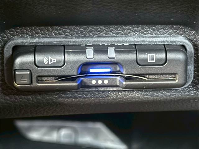 ホンダ&nbsp;ヴェゼルハイブリッドの画像12