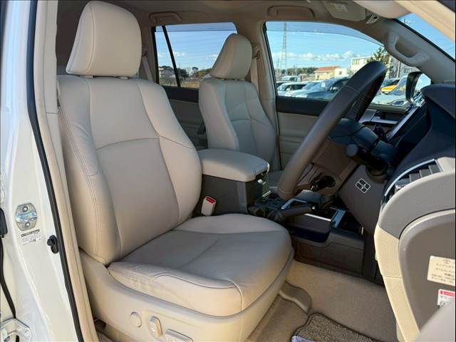 トヨタ&nbsp;ランドクルーザープラドの画像5