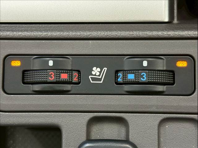 トヨタ&nbsp;ランドクルーザープラドの画像10