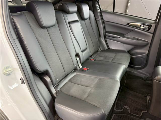 三菱&nbsp;エクリプスクロスPHEVの画像6