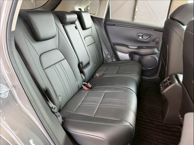 ZR-Ve:HEV Z 内装他