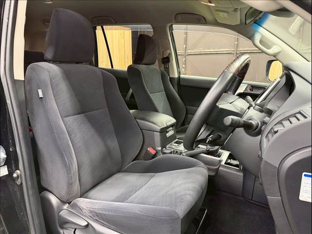 トヨタ ランドクルーザープラドの画像5