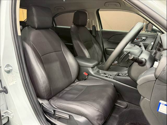 ヴェゼルハイブリッドe:HEV X 内装他