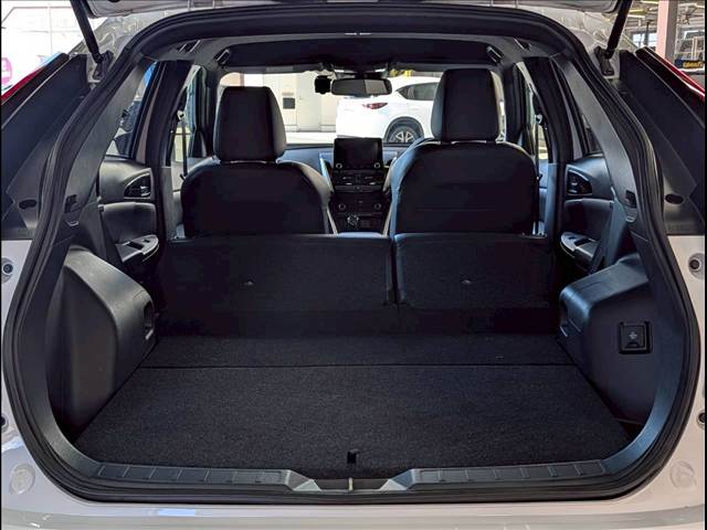 三菱&nbsp;エクリプスクロスPHEVの画像13