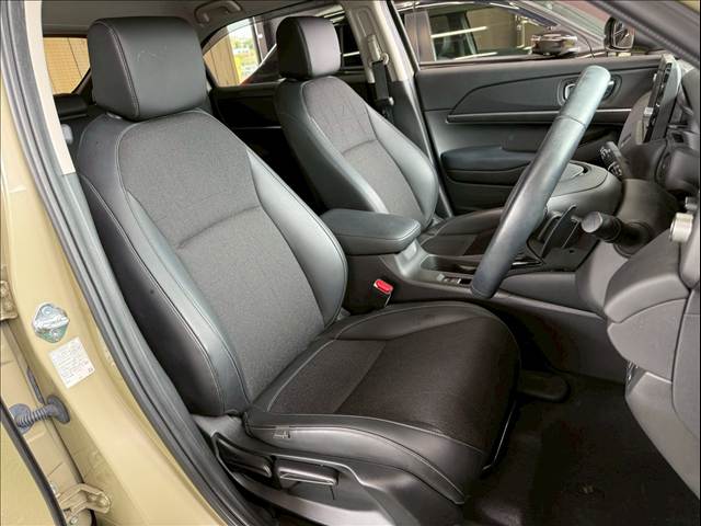 ヴェゼルハイブリッドe:HEV Z 内装他