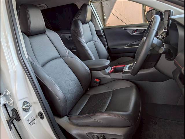 RAV4Adventure “OFFROAD packageII” 内装他