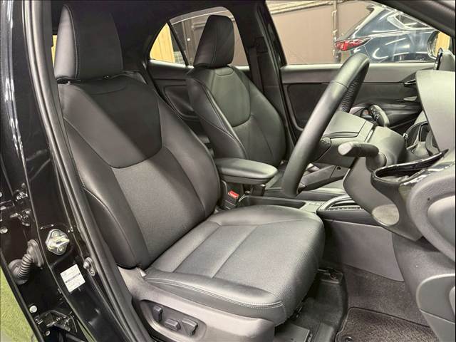 ヤリスクロスHYBRID Z 内装他