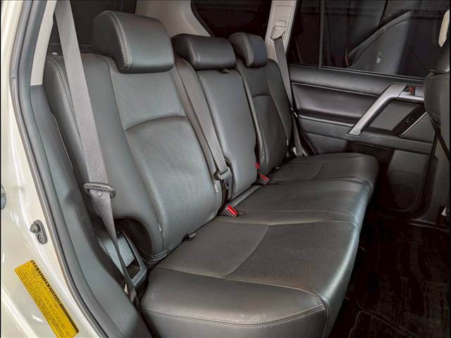 トヨタ&nbsp;ランドクルーザープラドの画像6