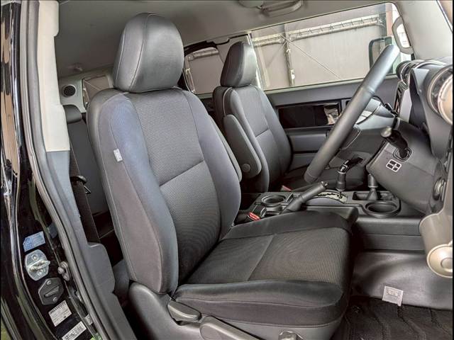 FJクルーザーカラ-パッケージ 内装他