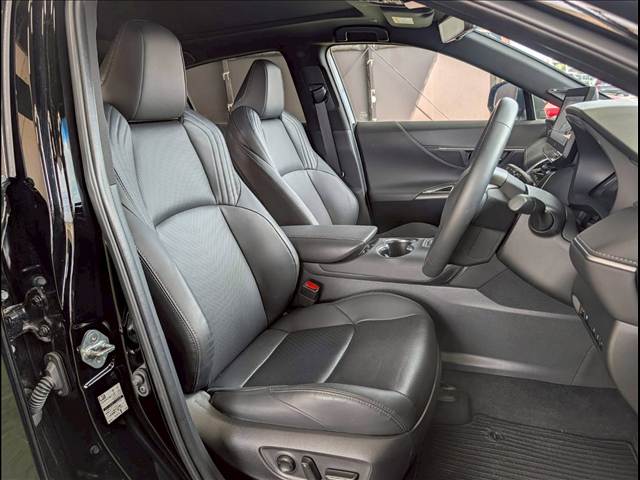 ハリアー□Z “Leather Package” 内装他