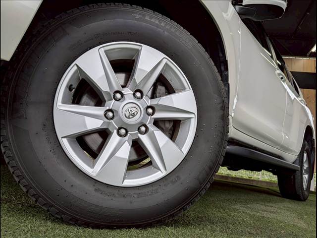 トヨタ ランドクルーザープラドの画像19