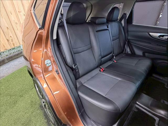 エクストレイル□20Xt エマージェンシーブレーキ パッケージ 内装他