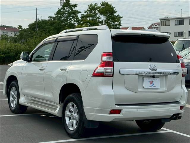 トヨタ ランドクルーザープラドの画像16