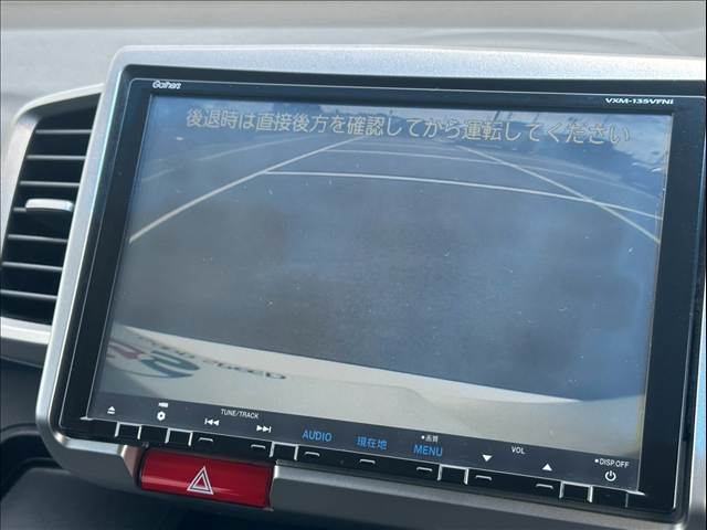 フリードハイブリッドジャストセレクション 純正9型ナビ/両側電動スライドドア/クルーズコントロール/フリップダウンモニター/Blutooth接続/オートエアコン/パワーウインドウ/ETC/スマートキー 内装他