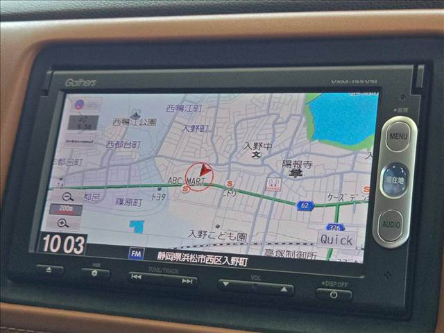 ヴェゼルハイブリッドハイブリッドZ 純正メモリナビ/フルセグTV/Bluetooth/ハーフレザーシート/シートヒーター/クルーズコントロール/ETC/電子制御式サイドブレーキ/パドルシフト/スマートキー/バックカメラ 内装他