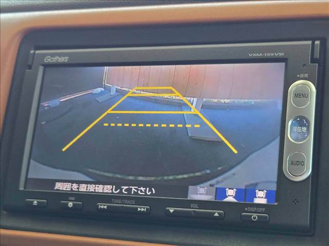 ヴェゼルハイブリッドハイブリッドZ 純正メモリナビ/フルセグTV/Bluetooth/ハーフレザーシート/シートヒーター/クルーズコントロール/ETC/電子制御式サイドブレーキ/パドルシフト/スマートキー/バックカメラ 内装他