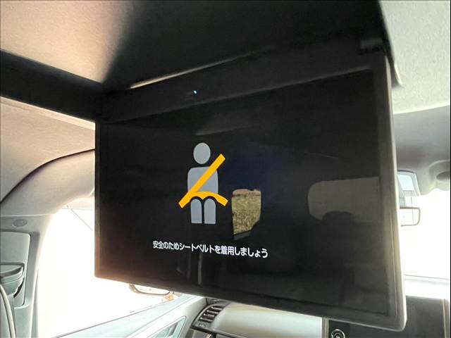 トヨタ アルファードハイブリッドの画像5