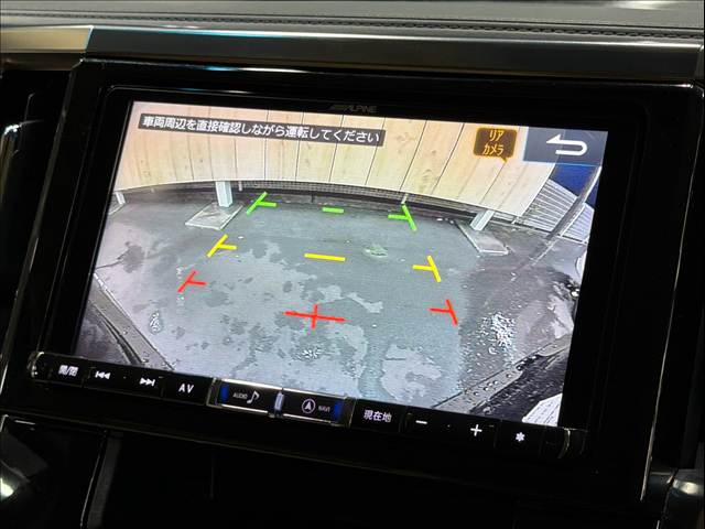 トヨタ ヴェルファイアの画像4