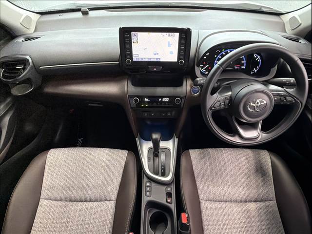 トヨタヤリスクロスHYBRID Z 全周囲カメラ/AppleCarPlay/シートヒーター/LEDヘッド 内装他