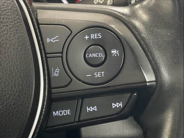 RAV4アドベンチャー 純正9型ディスプレイオーディオ/レーダークルーズコントロール/ワイヤレス充電/ブラインドスポットモニター/パワーシート/AppleCarPlay/クリアランスソナー/バックカメラ/オートハイビーム 内装他