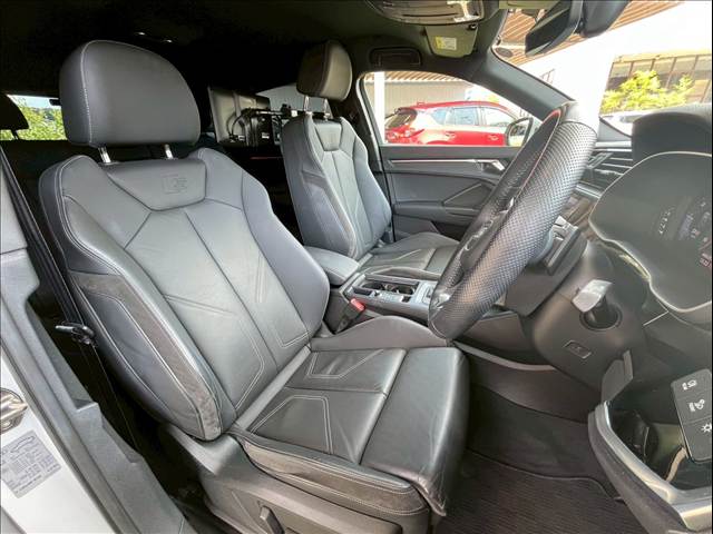 Q3 Sportback35 TDI quattro S line 内装他