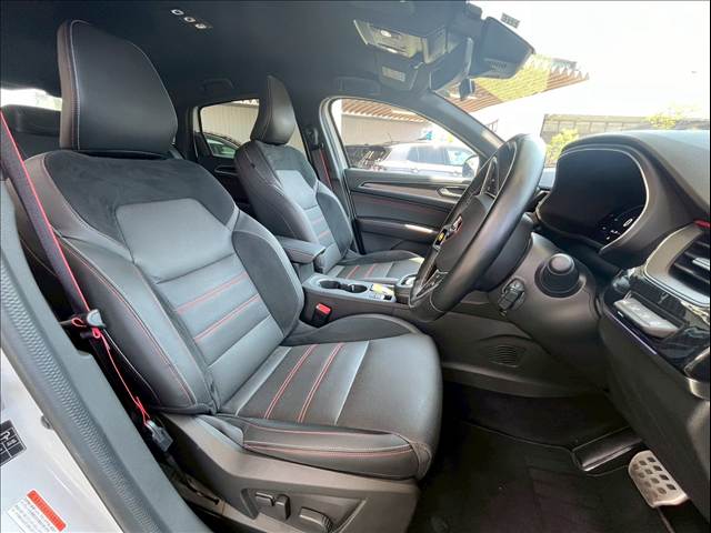 ARKANAR.S. LINE E-TECH HYBRID 内装他