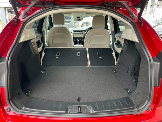 ジャガー E-PACEの画像18