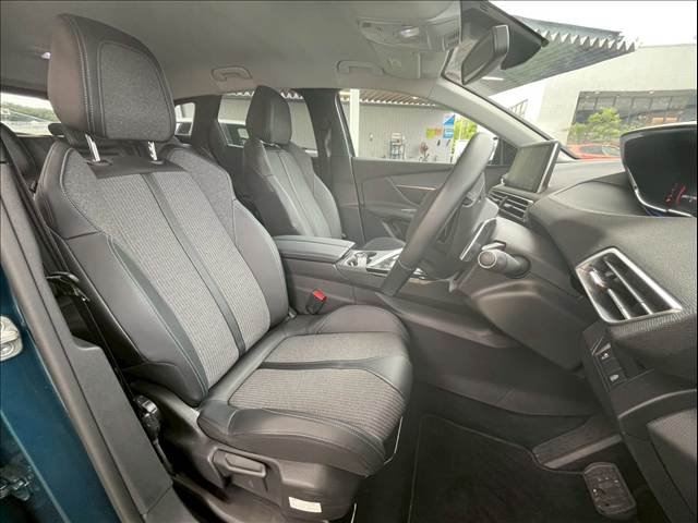 3008Allure 内装他