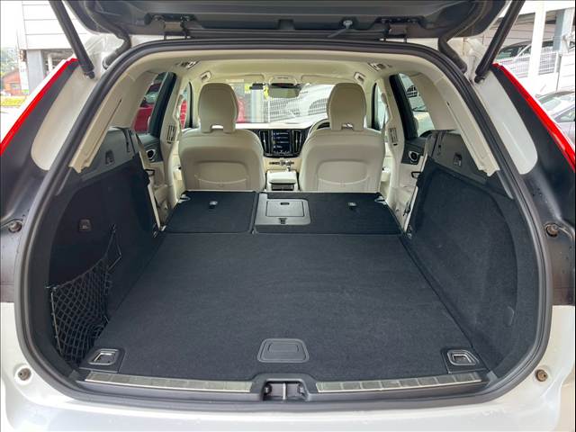 ボルボ XC60の画像18