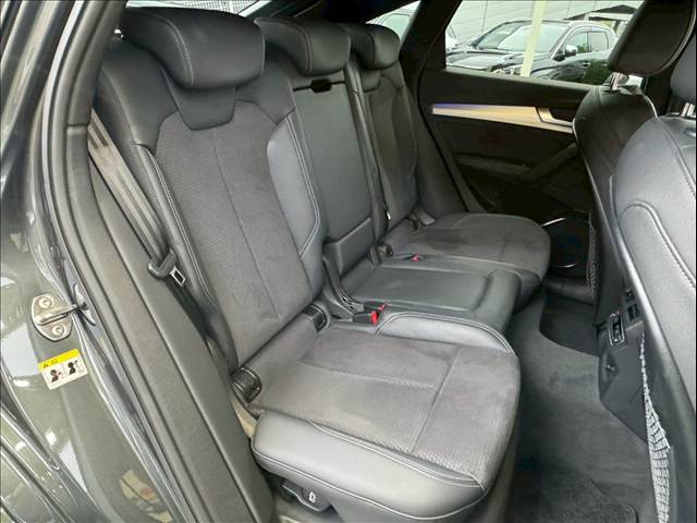 Q5 Sportback40 TDI quattro S line 内装他