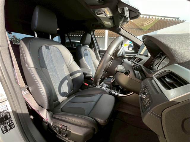 X1xDrive18d M Sport 内装他