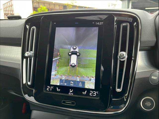 XC40T4 Momentum 内装他