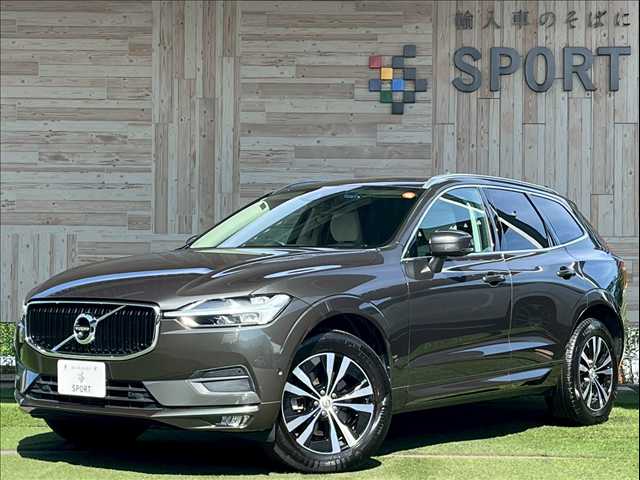 ボルボXC60D4 AWD Momentum