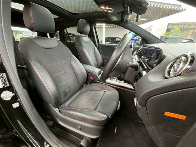 GLA-CLASSGLA 200d 4MATIC AMGライン 内装他