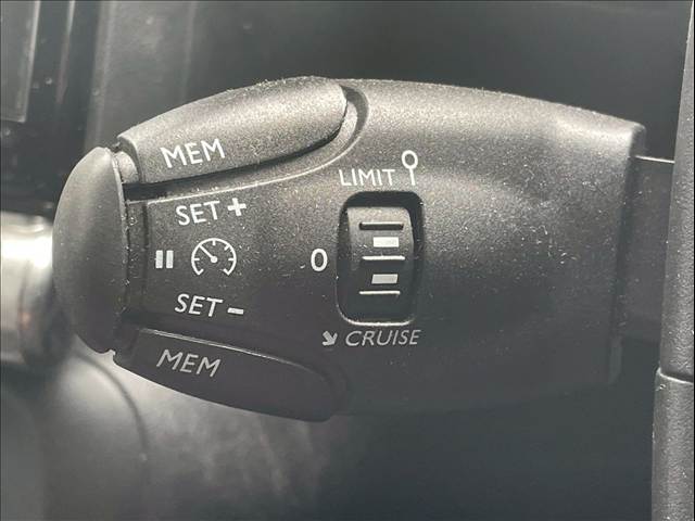 C3FEEL RHD 内装他