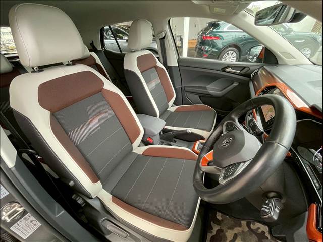 T-CrossTSI 1st Plus 内装他