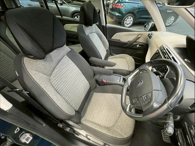 GRAND C4 SPACETOURERSHINE BlueHDi デューンベージュ 内装他